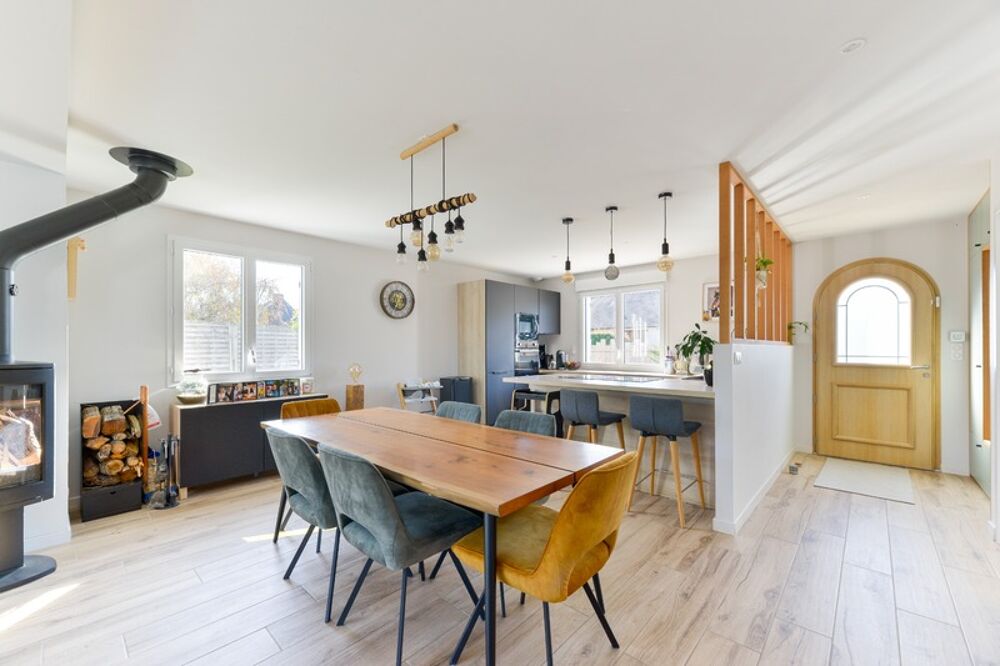 Vente Villa LA TURBALLE PLAGES ET CRIQUES A 4 MINUTES A PIED – VILLA PLAIN PIED 4 Chambres & 1 Dortoir – Jardin AU CALME, clos sans vis-à-vi La turballe