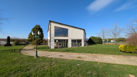Local/bureau &agrave; vendre CHANDAI (61) - ORNE - NORMANDIE 295000 61300 Chandai