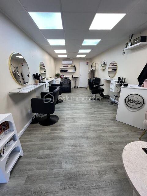   EXCLUSIVITE ! Local commercial rénové – 32 m² – Hyper centre de Morestel 