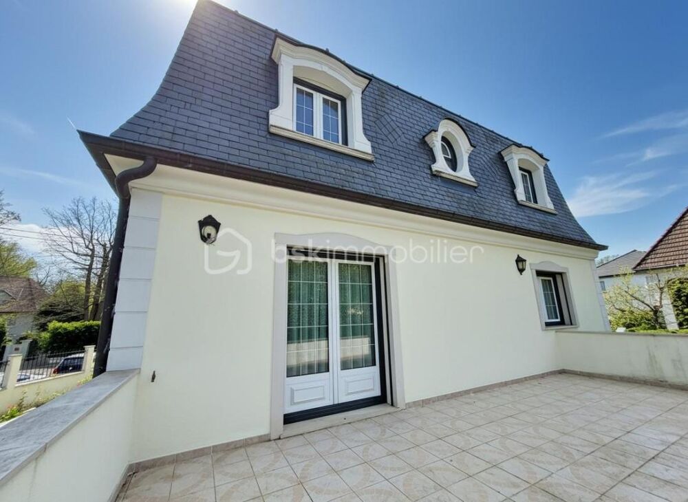 Belles superficies - bien entretenue - 6 pièces