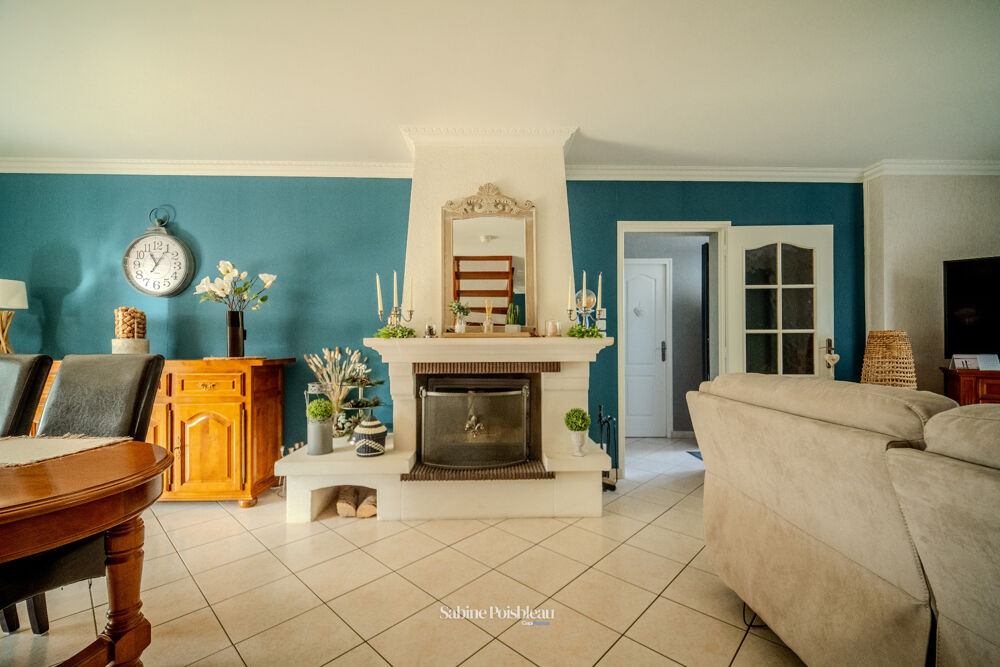 Vente Maison Au Sud de Saumur à 10mn,maison de 132m² - 3 chambres, piscine chauffée jardin clos magnifique de 1742m²,garage Artannes sur thouet