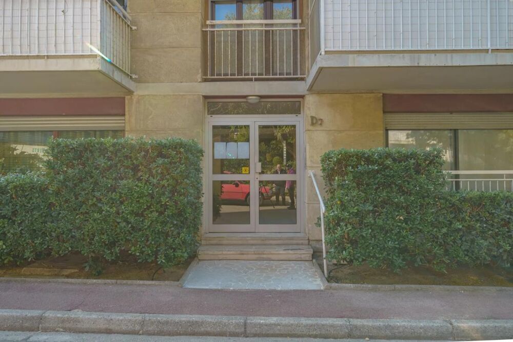 Vente Appartement Luminosité et calme pour ce T3 à Marseille Marseille 13