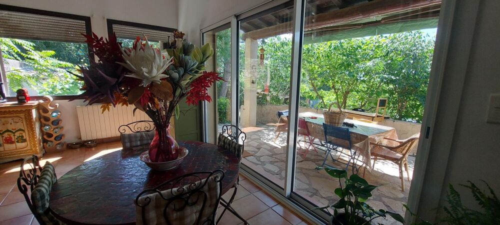 Vente Maison 30. GARD. NIMES. BELLE MAISON DE 119 M2 SUR TERRAIN ARBORE DE 1250 M2 AVEC PISCINE QUARTIER LA CIGALE Nimes