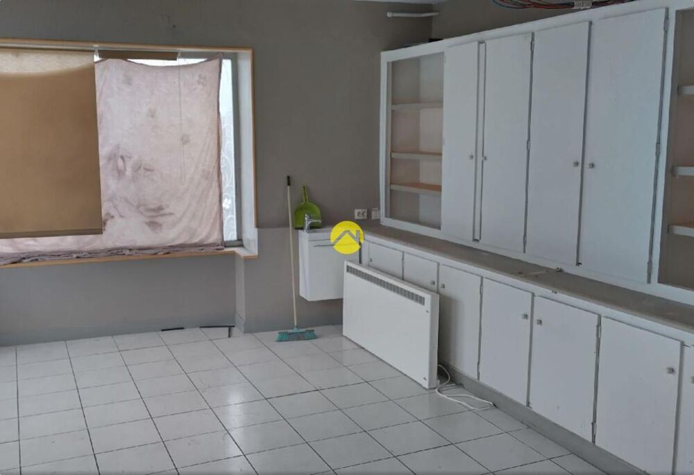 Maison 4 pièces 74 m² · à Vatan · 74 m² · 25 000 €