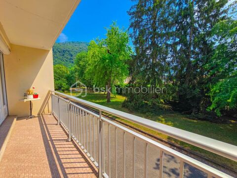   SAINT-MARTIN-D'HÈRES – LIMITE POISAT – T5 TRAVERSANT AVEC BALCON ET CAVE Appartement - 5 pièce(s) - 86 m²