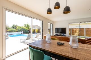  Maison  vendre 6 pices 143 m