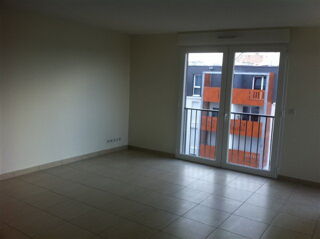  Appartement à louer 2 pièces 57 m²