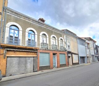  Immeuble à vendre 15 + pièces 616 m²