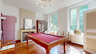  Propriété/château à vendre 6 pièces 244 m²