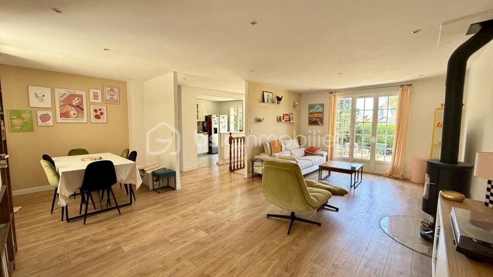 Vente Maison MAISON TRADITIONNELLE DE 137 M² AVEC SOUS-SOL TOTAL, VÉRANDA ET TERRAIN ARBORÉ DE 1 263 M² Houdan