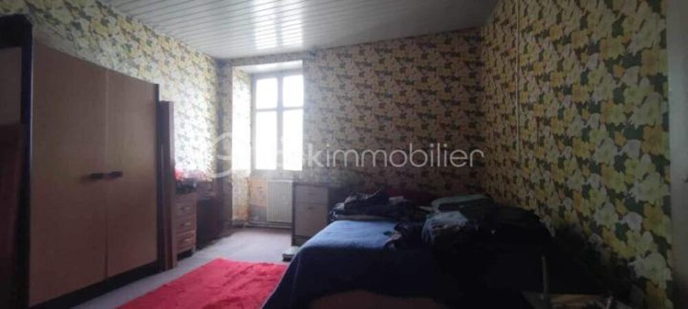 Maison de bourg/ Ancien bar et dépôt vente 30MIN de Poitiers
