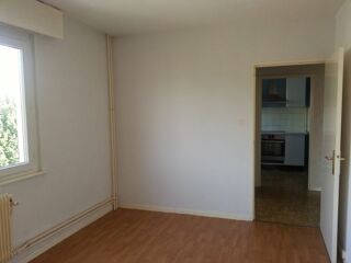  Appartement à louer 2 pièces 55 m²