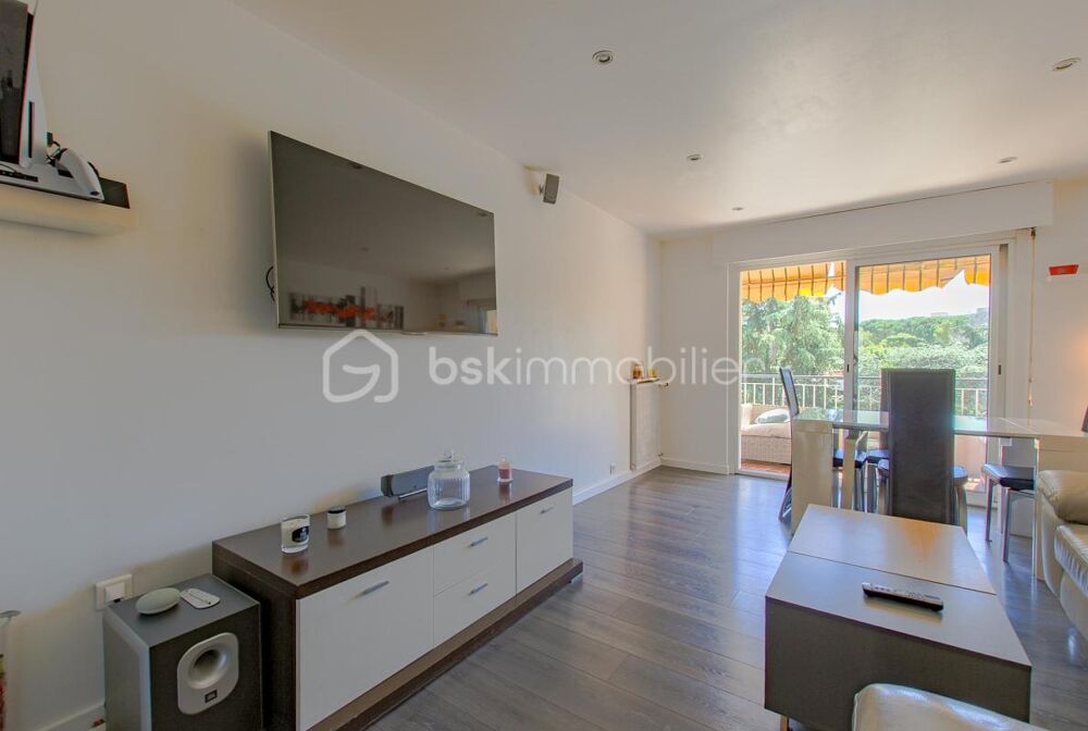 Vente Appartement Jardins de l'Amiral – Lumineux 3 pièces traversant avec terrasse Sud, parking et cave Antibes