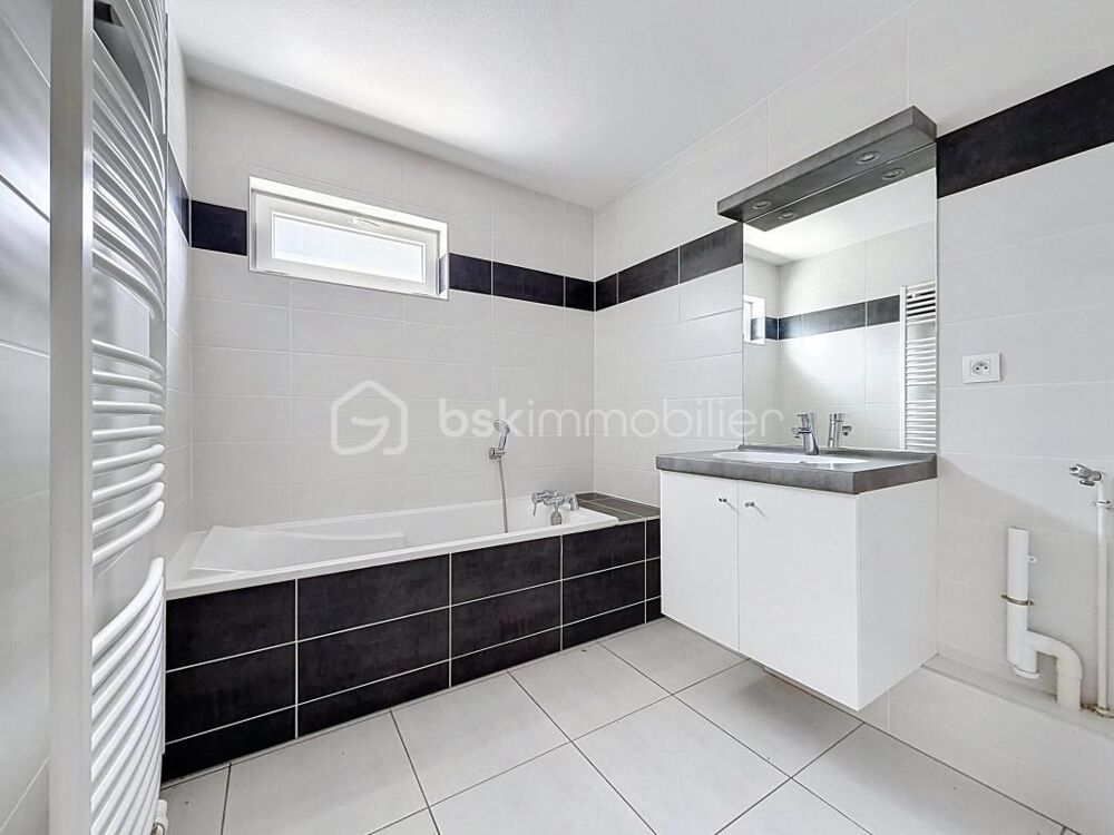 Vente Appartement Appartement 4 pièces avec terrasse sur parc – Hégenheim Hegenheim