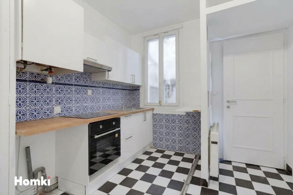 Vente Appartement BORDEAUX – À DEUX PAS DE LA GARE – APPARTEMENT RÉNOVÉ – EXPOSITION SUD Bordeaux