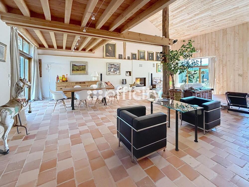 à vendre  Propriété/château Courpière (63120)