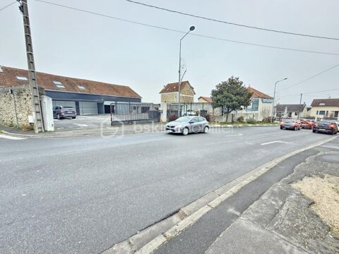A LOUER LOCAL COMMERCIAL TOUT COMMERCE 7500 91130 Ris orangis