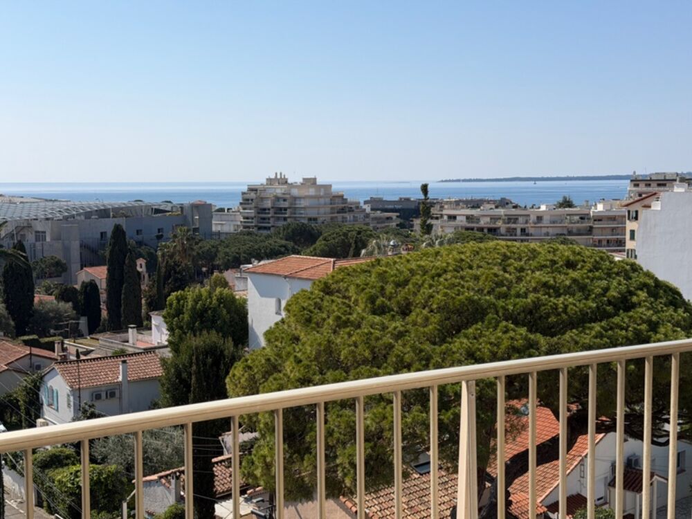 Vente Appartement ? Exceptionnel - Appartement 3 pièces – Vue mer panoramique –parking et cave- Juan-les-Pins Juan les pins