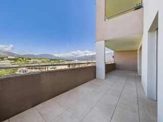  Appartement  vendre 4 pices 80 m