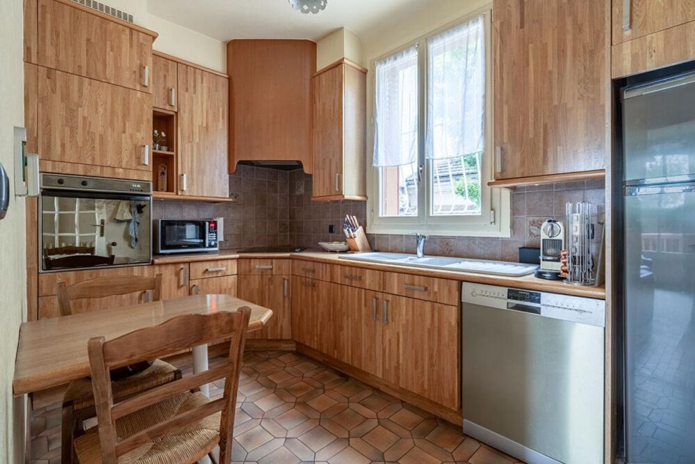 Vente Maison Maison de 8 pièces  quartier de la chataigneraie (s) 151 m2 La celle saint cloud