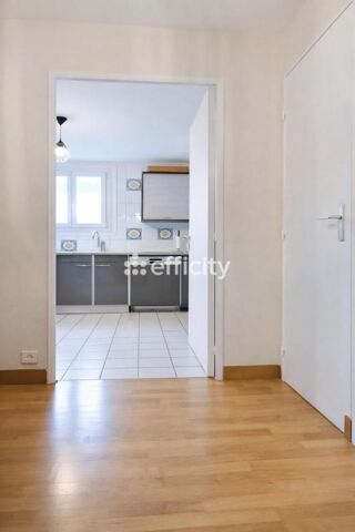  Appartement � vendre 4 pi�ces 80 m�