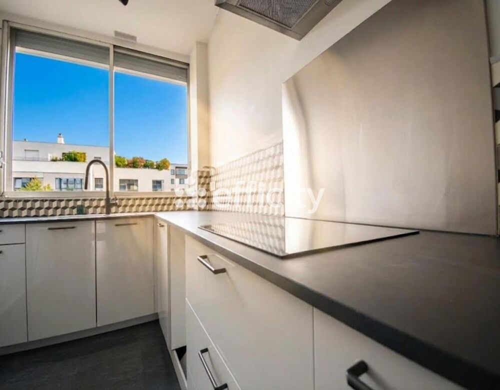 à vendre  Appartement Suresnes (92150)
