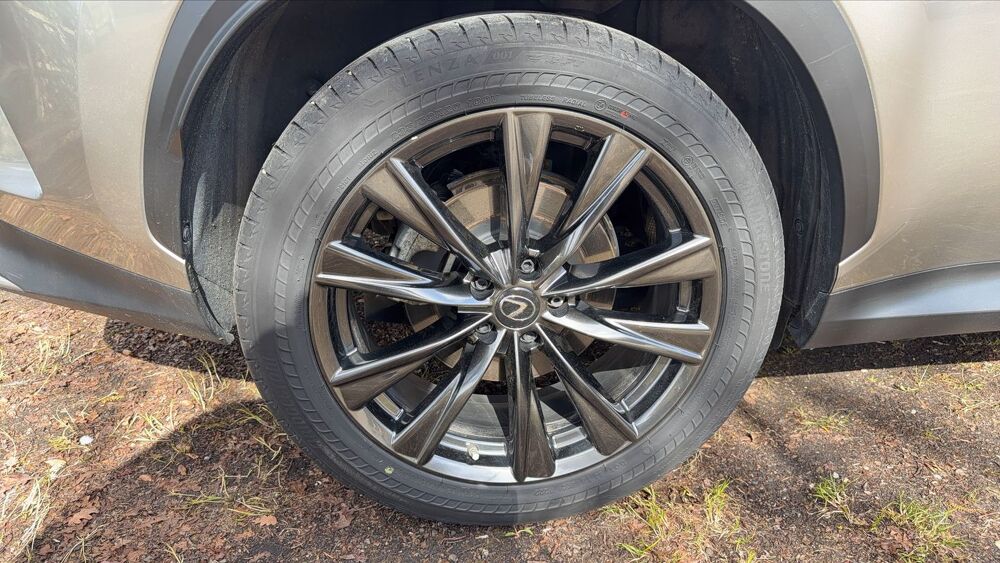 NX 2.5 VVT-i 450h+ 309 Plug in Hybrid AWD E-CVT F Sport Executi 2022 occasion 60260 Lamorlaye