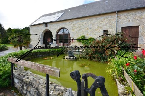   Blosville, � 10 kilom�tres de la plage, propri�t� en pierres de 292 m� avec un g�te, une piscine et un mini-golf !!! Maison - 9 pi�ce(s) - 290 m�