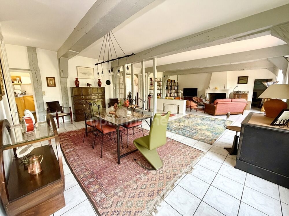 Vente Maison Demeure de caractère du XVIIe siècle rénovée avec élégance – Une adresse rare au cœur de la ville de Bernay (27300) Bernay