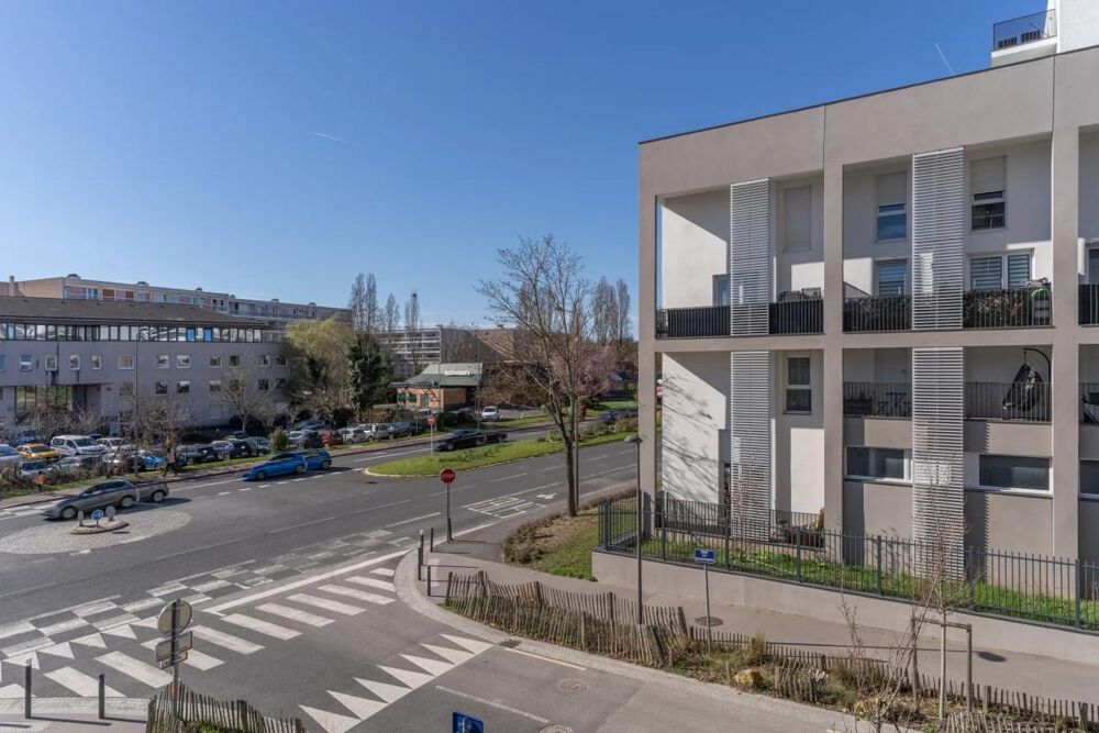Vente Duplex/Triplex Duplex moderne 4P avec balcon à Cergy Cergy