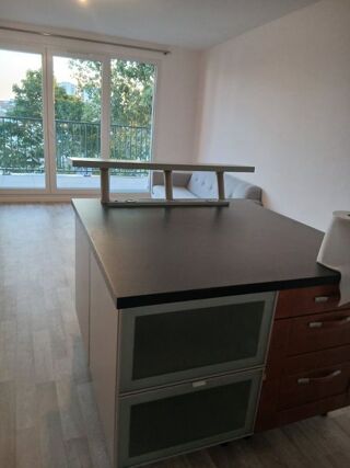  Appartement à louer 3 pièces 72 m²
