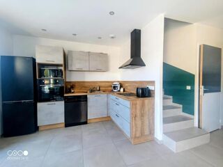  Villa à louer 4 pièces 92 m²
