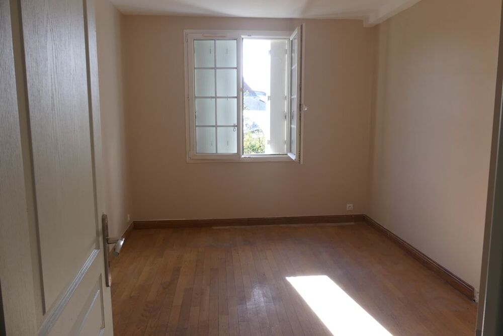 Location Maison Maison de 107m2 à louer sur Saint-Genouph Saint genouph