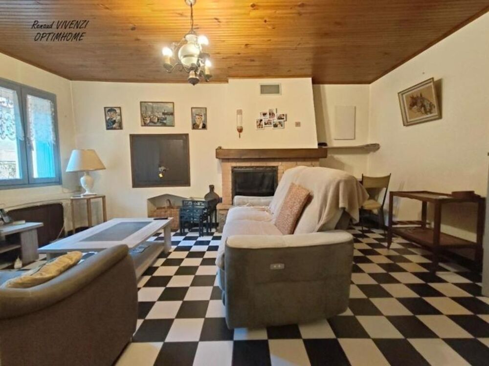 Vente Maison Maison de village avec cour – 5 chambres – Sahorre (66) Sahorre