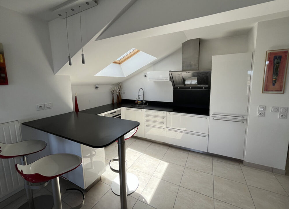 Vente Appartement Rare à la vente - Magnifique T2 en Attique - Terrasse de 35m² - Garage 25m² Douvaine