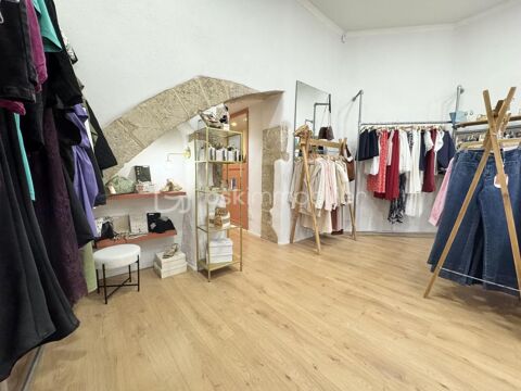   Opportunité unique au cœur de Béziers : Local commercial spacieux et moderne 