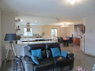  Maison  vendre 6 pices 123 m