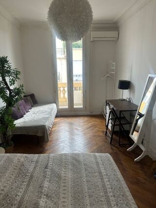  Appartement à louer 5 pièces 110 m²