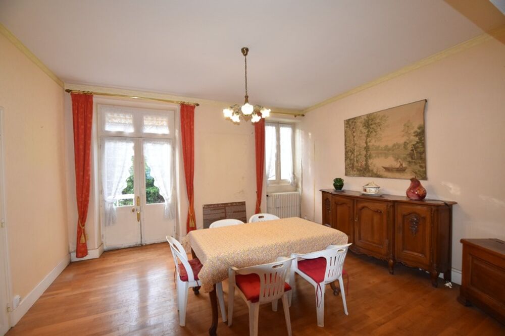 Vente Maison Maison à vendre 7 pièces GENELARD (71) Genelard