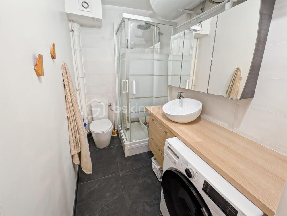 Vente Appartement OPPORTUNITE F2 VINCENNES CENTRE: CACHET ET LUMINOSITE! 800M DU RER A VINCENNES ET DU METRO 1 CHATEAU DE VINCENNES Vincennes