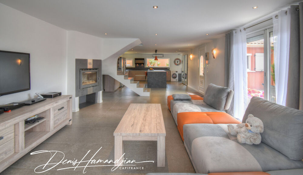 Vente Maison Dpt MIONNAY (01), à vendre maison 175 m² - 4 chambres - Terrain de 1056,00 m² avec piscine Mionnay