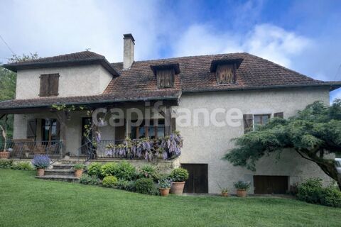   Charmante maison en pierres avec 4 chambres, Beaulieu sur Dordogne Maison - 6 pi�ce(s) - 185 m�