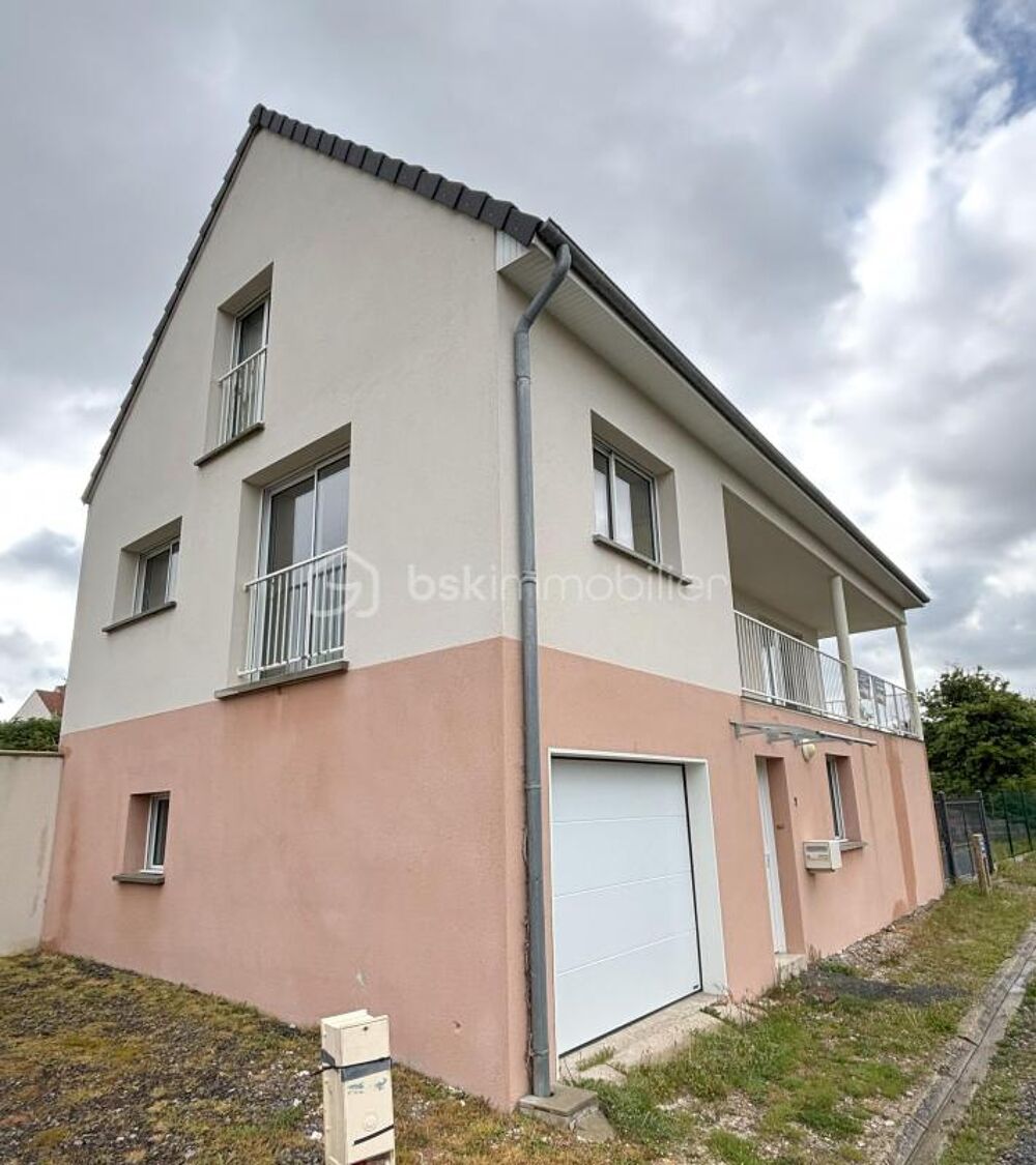 Maison à 10 min à pied de la mer avec dépendance et garage