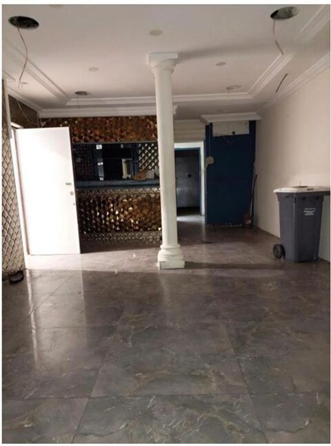 Location pure avec extraction proche du Métro Brochant 3262 75017 Paris
