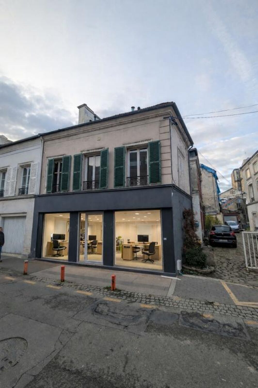 Vente Maison Maison de ville en monopropriété – Rendement attractif ~8 % – Idéal résidence principale et/ou investissement locatif Bagnolet