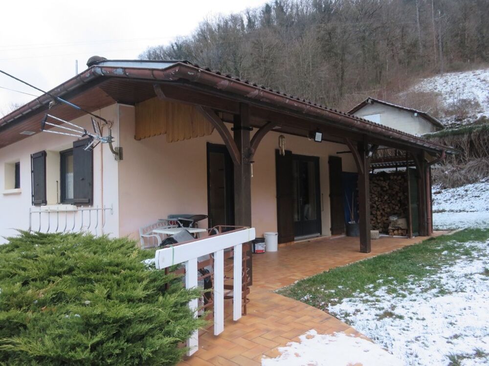 Vente Maison Maison à vendre 5 pièces de 135 m² sur terrain de 723 m² SAINT RAMBERT EN BUGEY (01) Saint rambert en bugey