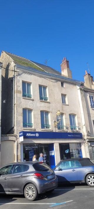  Immeuble à vendre 15 + pièces 421 m²