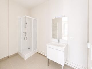  Appartement à louer 3 pièces 69 m²