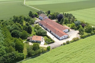  Propriété/château à vendre 15 + pièces 485 m²