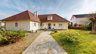  Propriété/château à vendre 10 pièces 255 m²